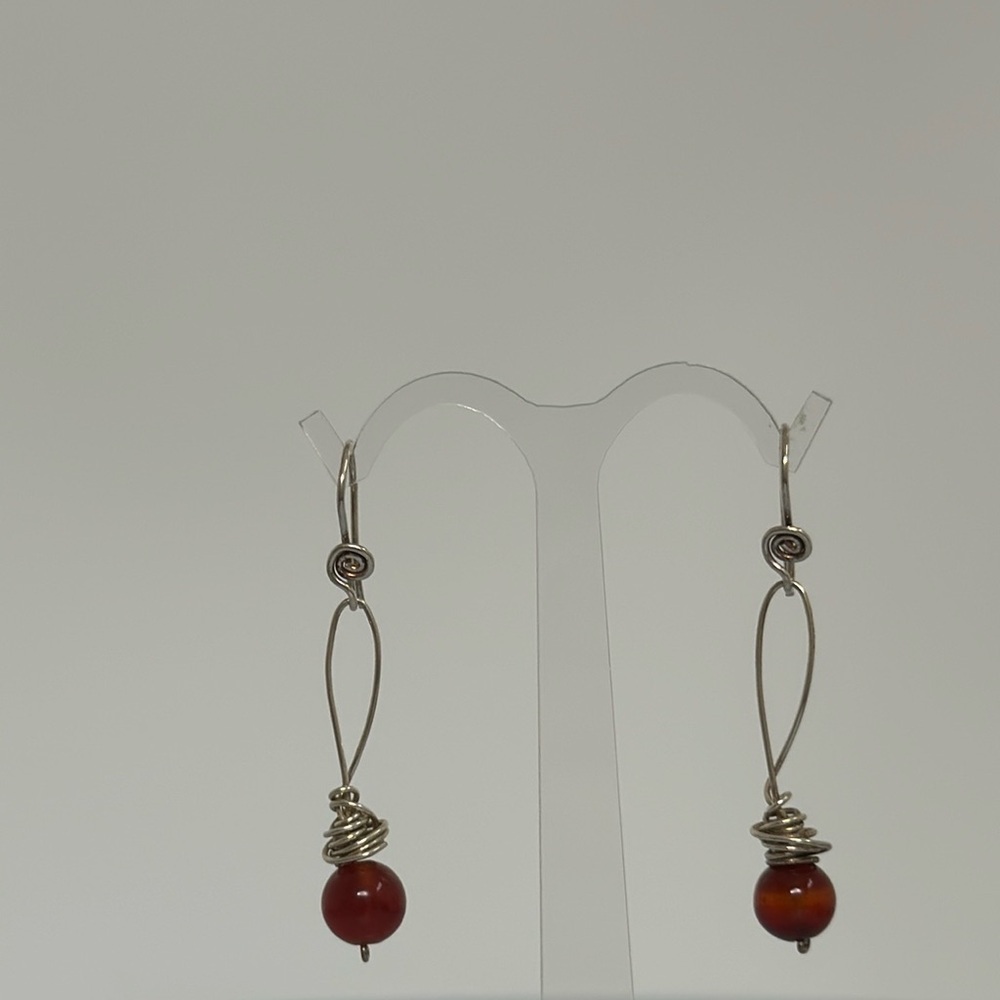 Elegant 925 Sterling silver intricate design beautiful earrings